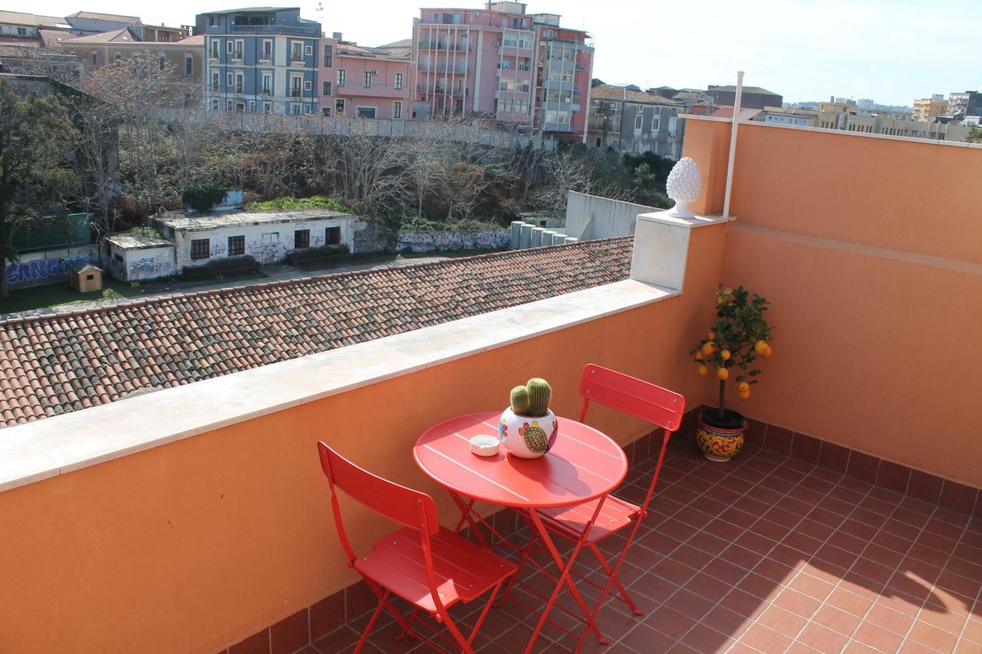 Donna Luisa-catania Charming CTA
